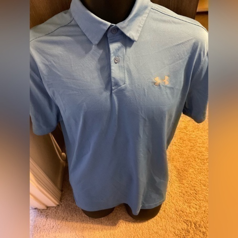 Men’s used size L large UA under Armour heatGear polo golf shirt blue Pre own